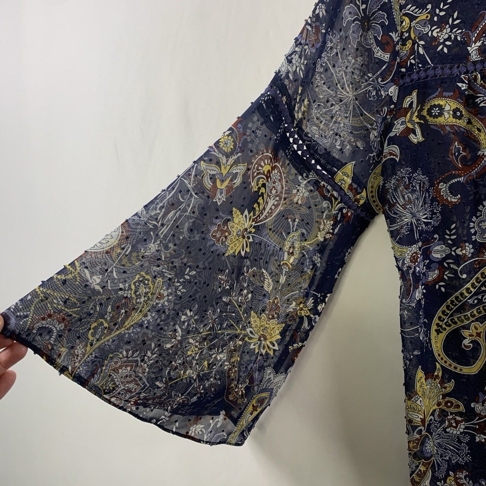 Womens Sheer Paisley Boho Bell Sleeve Top Size 1X Crochet Flowy Artsy Layer - Picture 2 of 12
